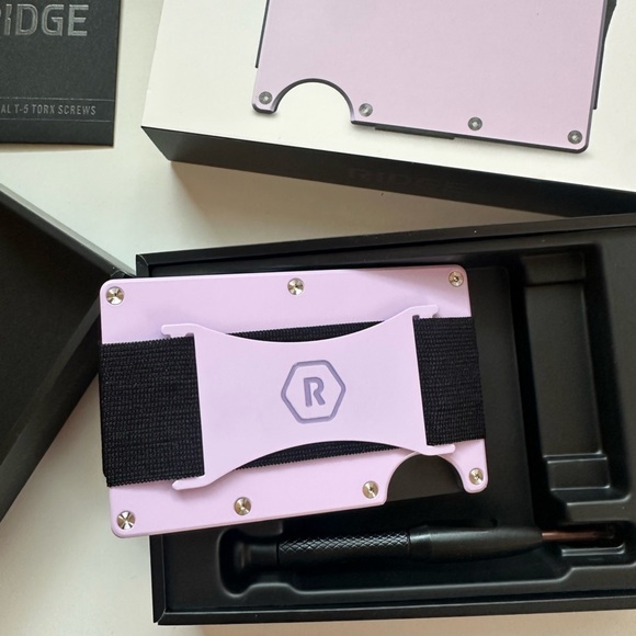 RIDGE Lavender Slim RFID Blocking Wallet BRAND NEW - Picture 4 of 4
